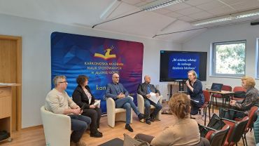 Projekt Fundacji PZU wspierający nowy przedmiot w szkole: edukację obywatelską